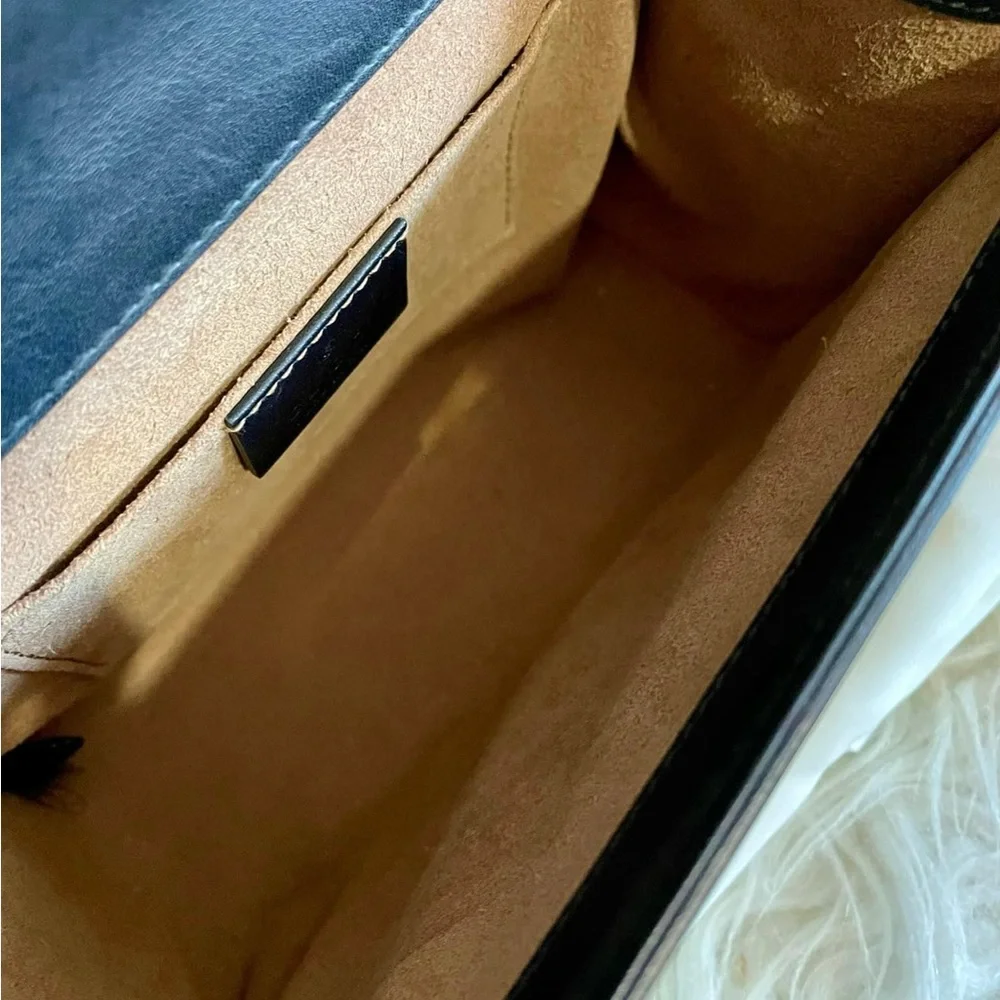 SOLD‼️Gucci Small Padlock Leather Shoulder bag - Picture 10 of 11